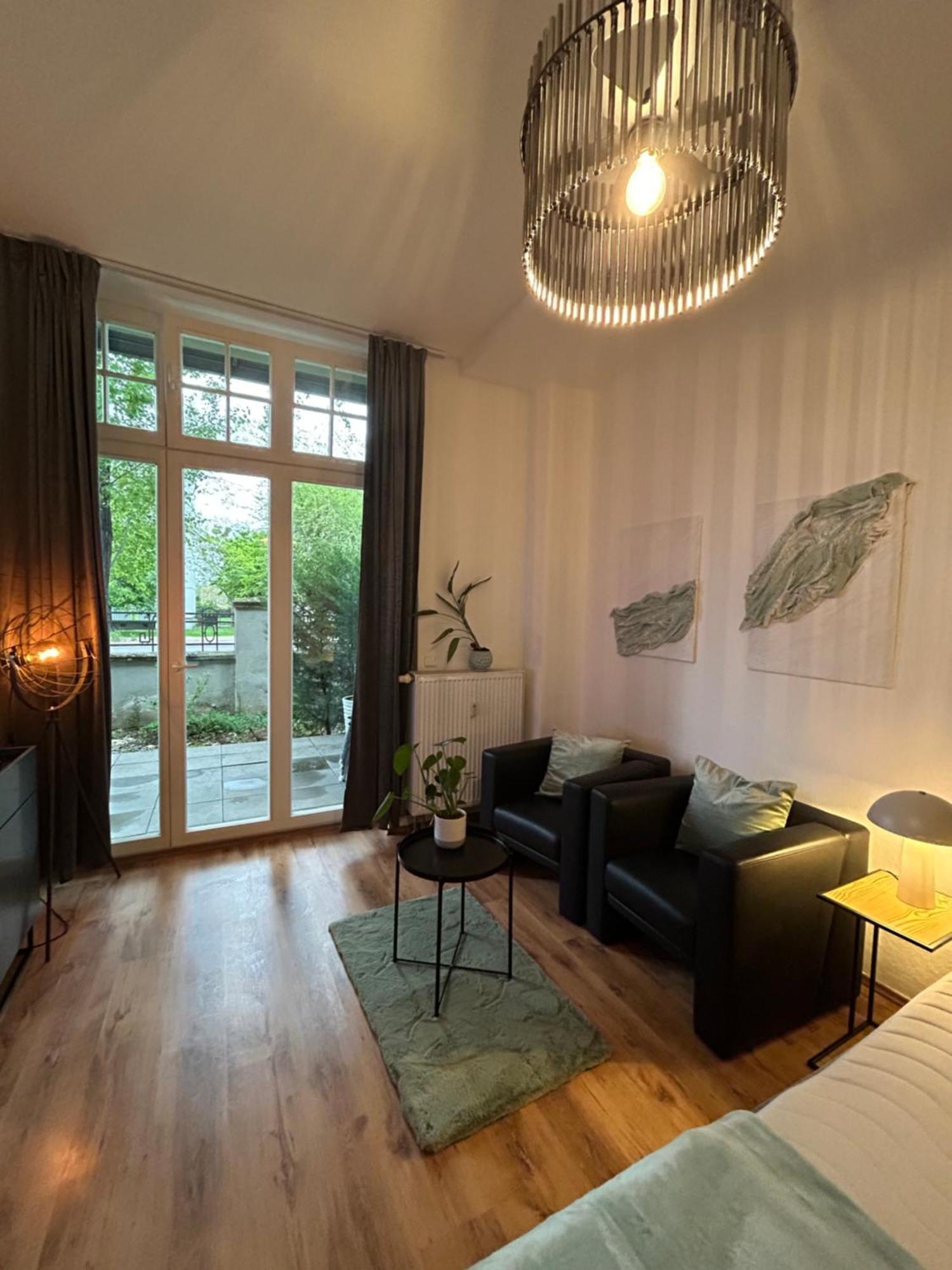 Mintara Komfort Apartment Mit Grill -Terrasse, Sky Und Parkplatz Magdeburg Exteriör bild