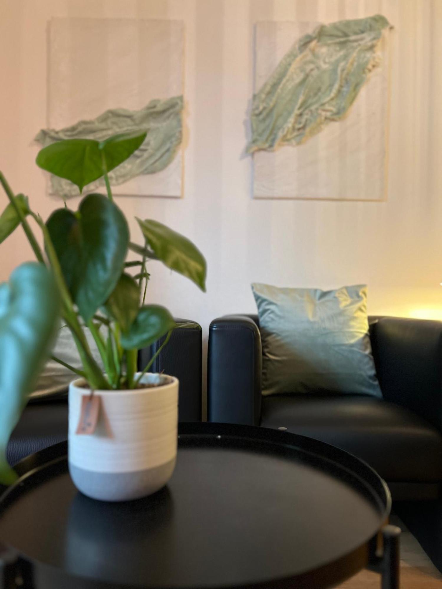 Mintara Komfort Apartment Mit Grill -Terrasse, Sky Und Parkplatz Magdeburg Exteriör bild