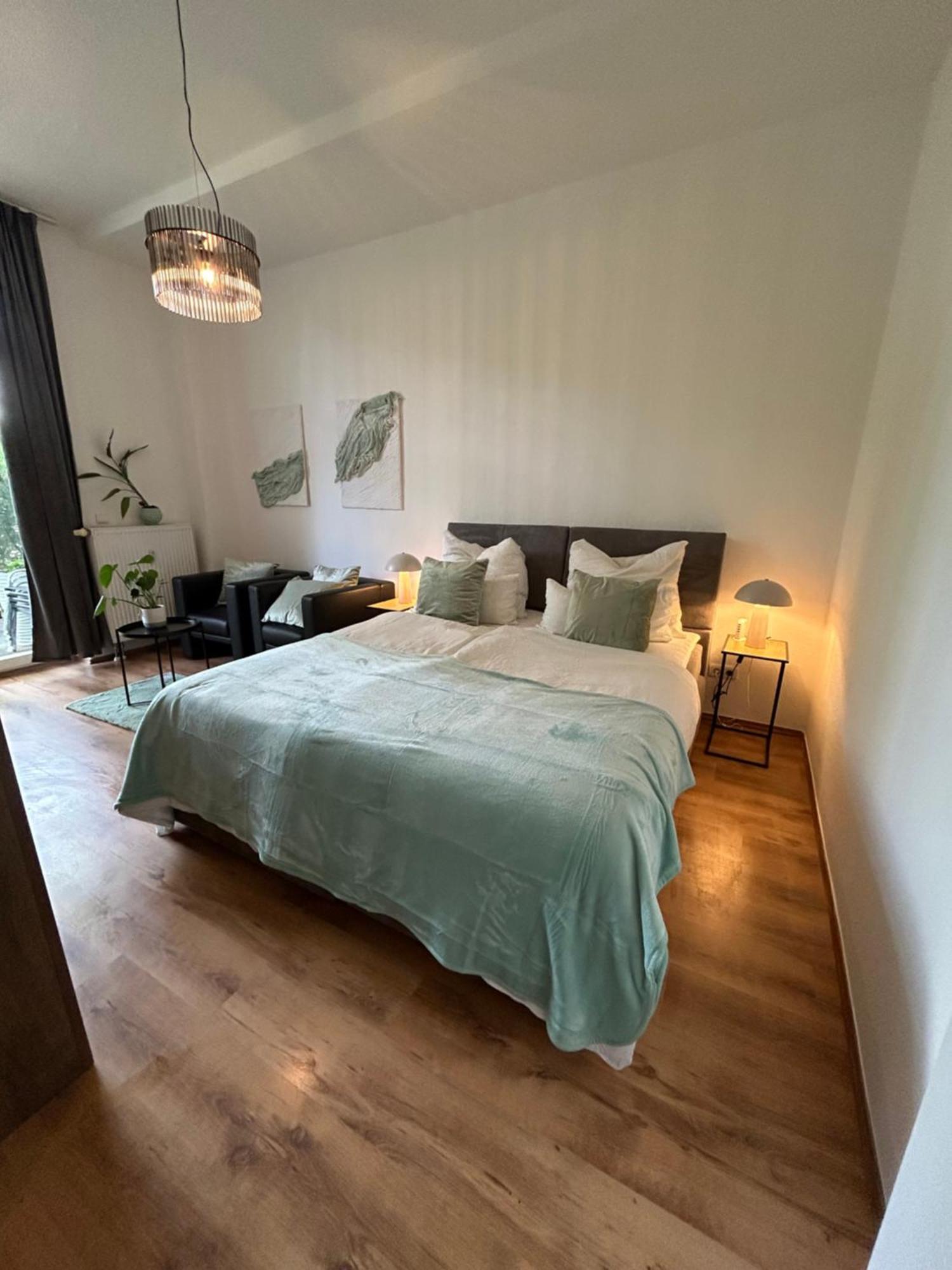 Mintara Komfort Apartment Mit Grill -Terrasse, Sky Und Parkplatz Magdeburg Exteriör bild